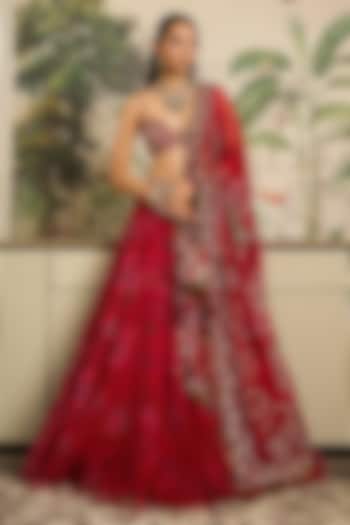 Lahoo Red Silk Organza Floral Printed Wedding Lehenga Set by Mahima Mahajan at Pernia's Pop Up Shop