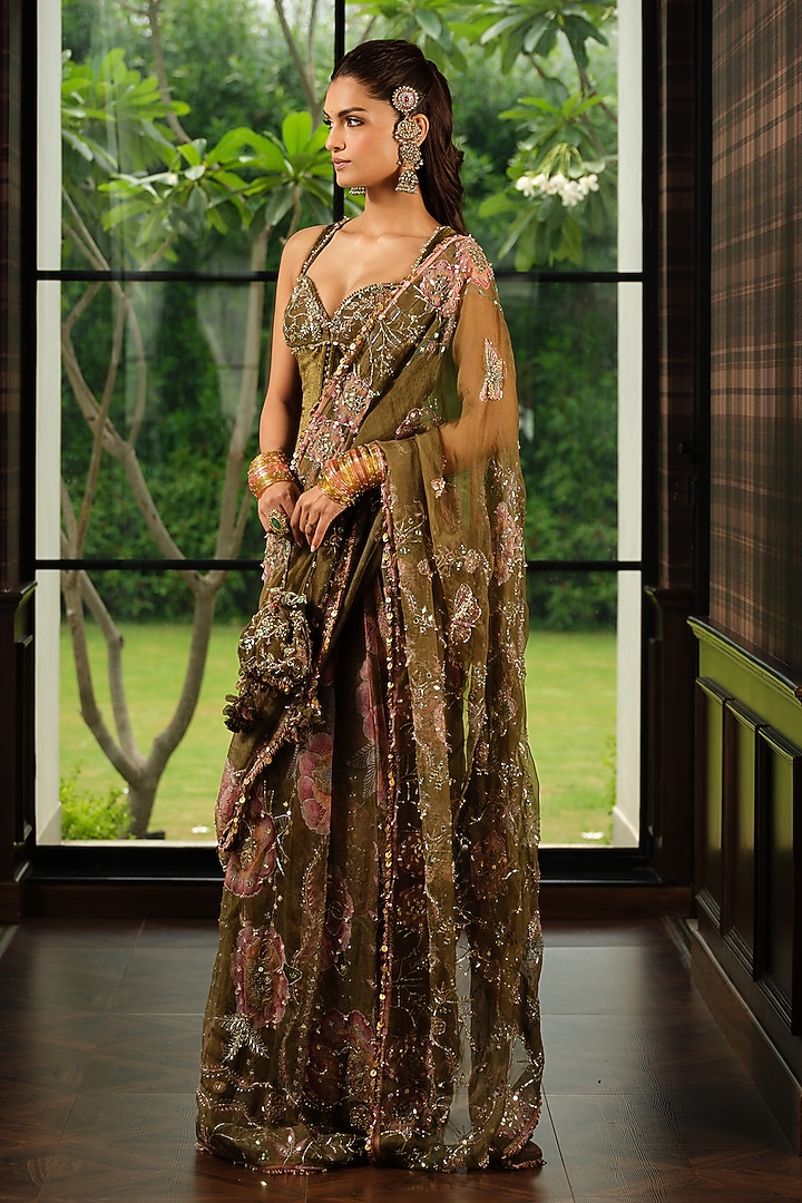 Heena Green Silk Organza Embroidered Reception Saree Set by Mahima Mahajan at Pernia's Pop Up Shop