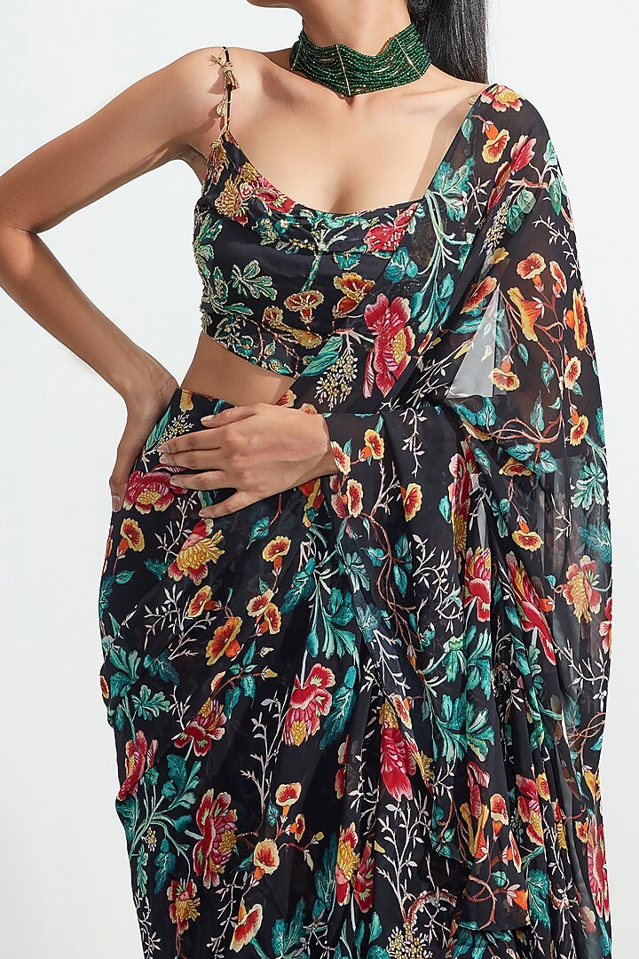 Black Satin Organza & Georgette Printed Pre-Stitched Wedding Saree Set by Mahima Mahajan at Pernia's Pop Up Shop