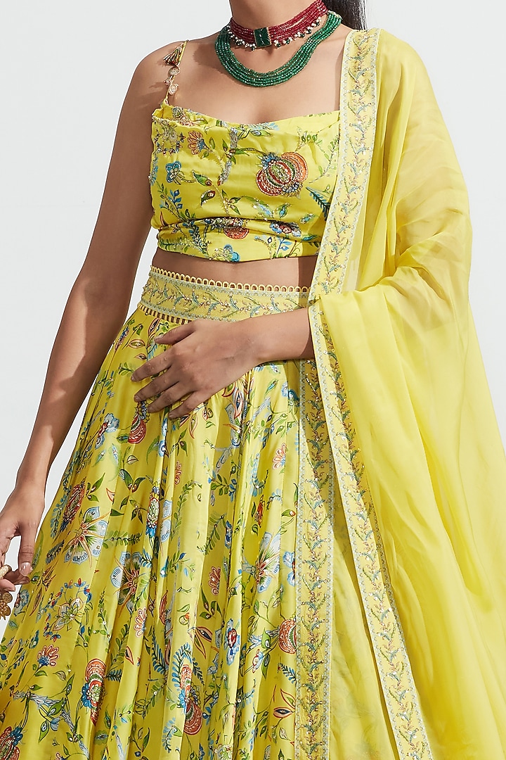 Yellow Embroidered Wedding Lehenga Set by Mahima Mahajan at Pernia's Pop Up Shop