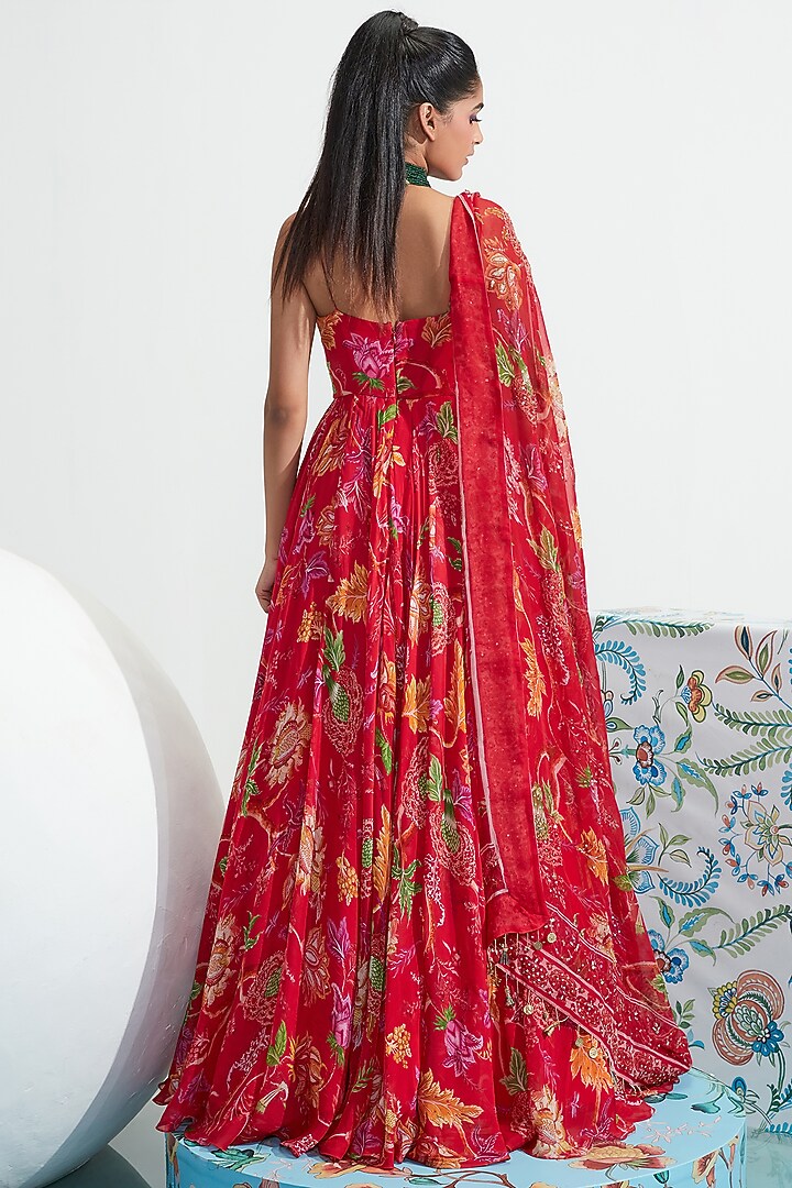 Red Embroidered Wedding Anarkali Set by Mahima Mahajan at Pernia's Pop Up Shop