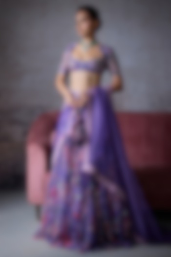 Lilac Organza Embroidered Bridal lehenga for 22 Lehenga Set by Mahima Mahajan at Pernia's Pop Up Shop