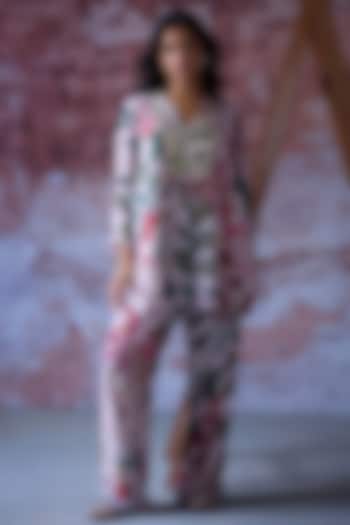 Soft Pink Georgette Printed Kurta Set by Mahima Mahajan at Pernia's Pop Up Shop