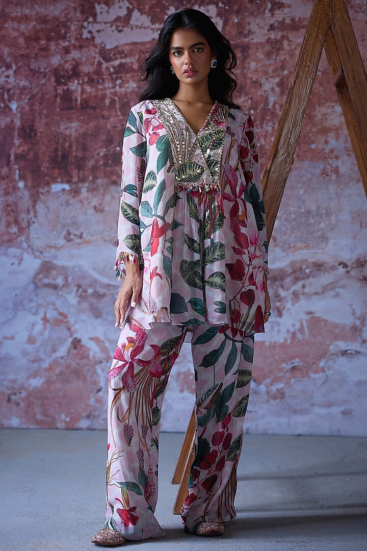 Soft Pink Georgette Printed Kurta Set by Mahima Mahajan at Pernia's Pop Up Shop