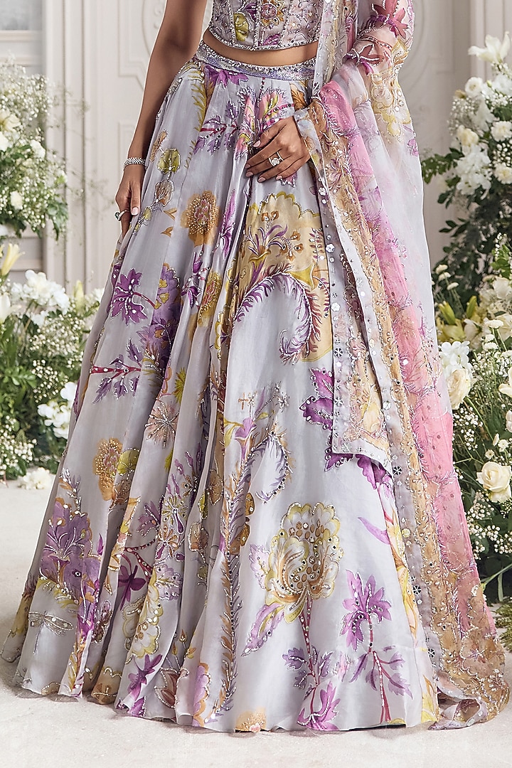 Lilac Silk Organza Printed Wedding Lehenga Set by Mahima Mahajan at Pernia's Pop Up Shop