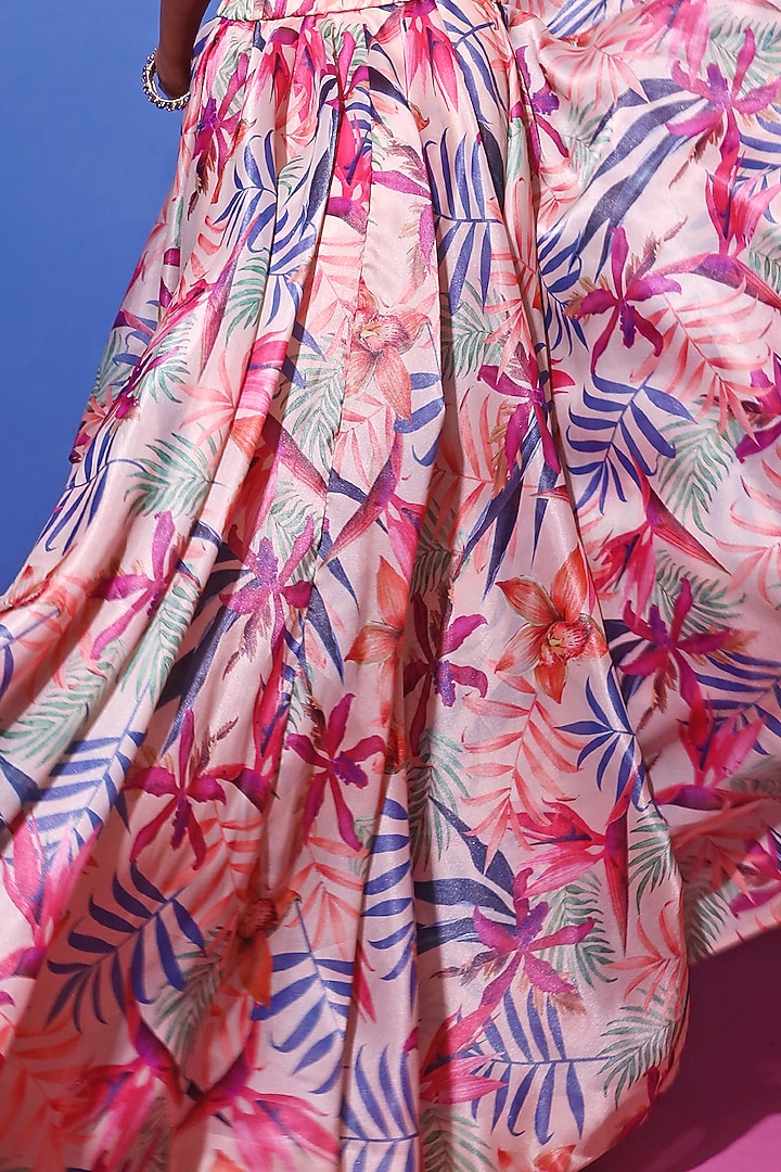 Blush PInk Printed Wedding Lehenga Set by Mahima Mahajan at Pernia's Pop Up Shop
