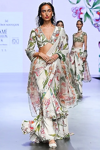 Ivory Georgette Pre-Draped Saree Set by Mahima Mahajan