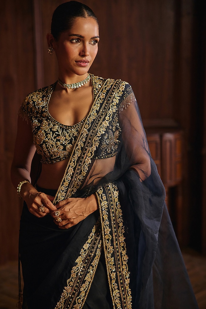 Black Silk Organza Embroidered Reception Saree Set by Mahima Mahajan at Pernia's Pop Up Shop