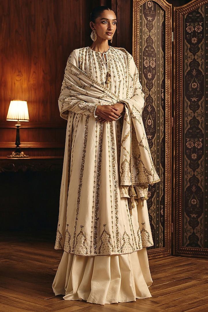 Ivory & Gold Silk Chanderi Embroidered Bridal Anarkali Set by Mahima Mahajan at Pernia's Pop Up Shop