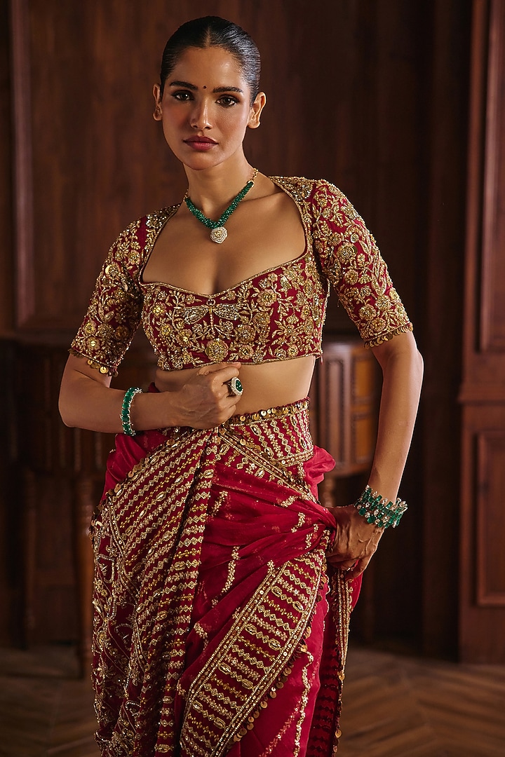 Red Silk Organza Hand & Machine Embroidered Bridal Saree Set by Mahima Mahajan at Pernia's Pop Up Shop