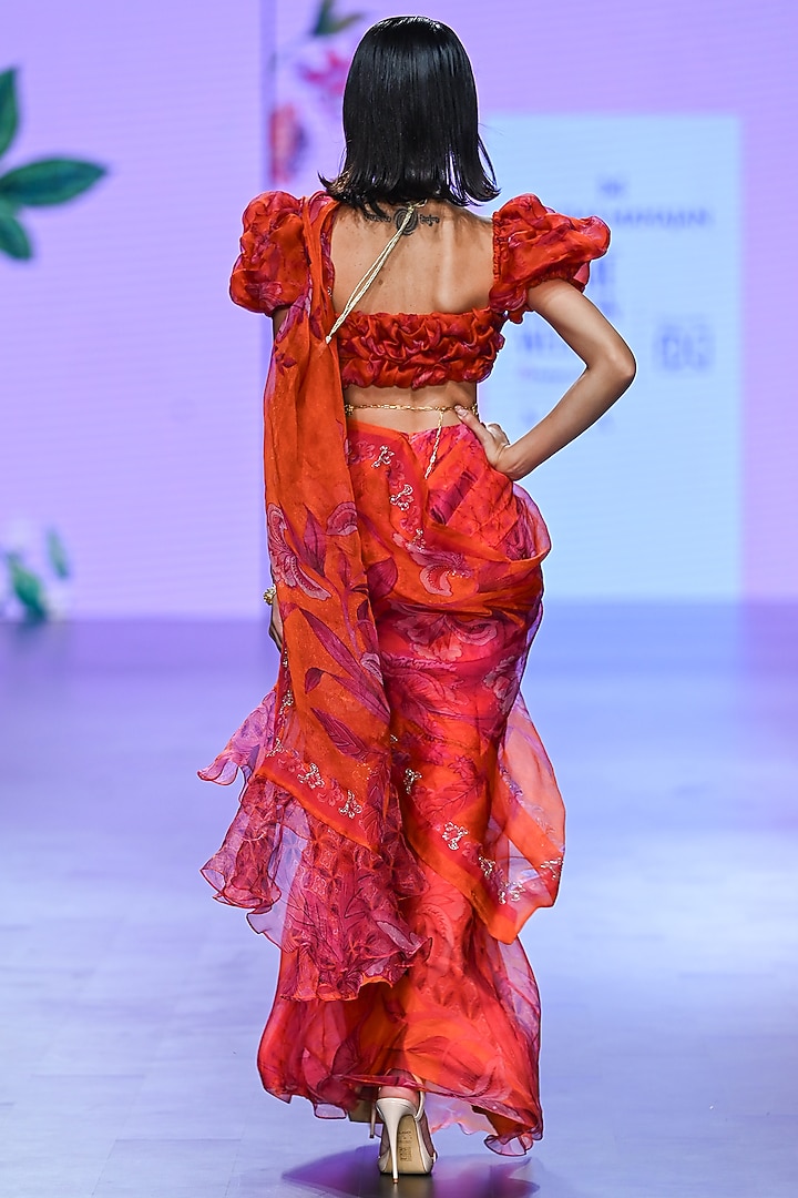 Orange Organza & Cotton Lycra Pre-Draped Wedding Saree Set by Mahima Mahajan at Pernia's Pop Up Shop