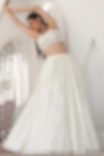 Ivory Organza & Crepe Wedding Lehenga Set by Mahima Mahajan at Pernia's Pop Up Shop