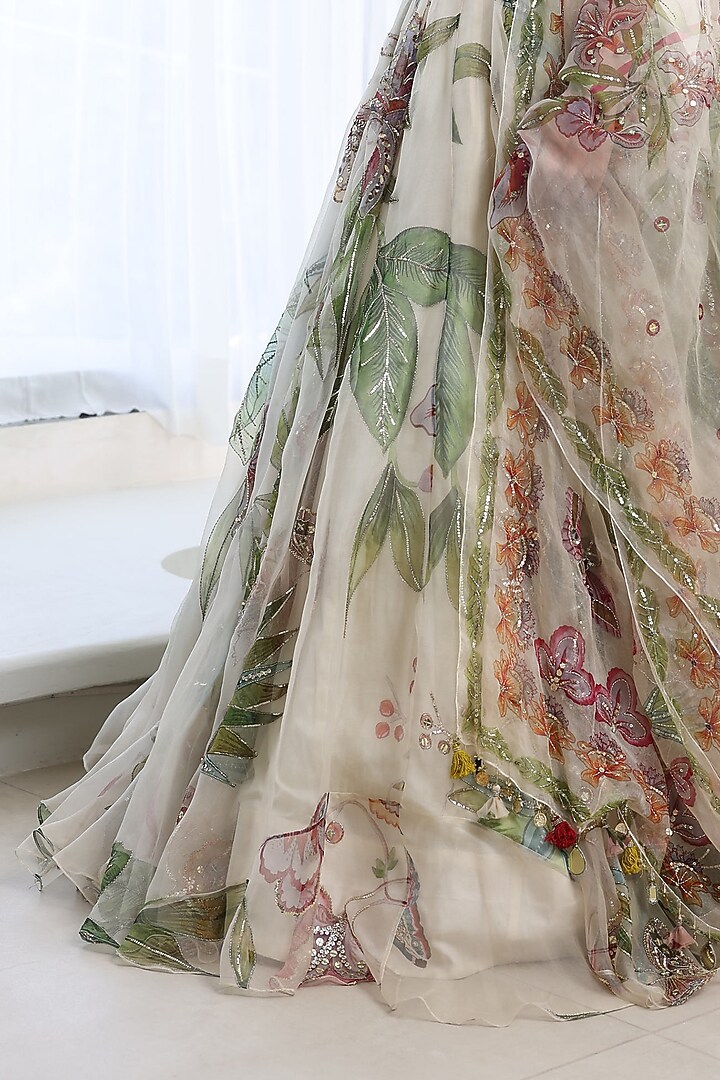 Ivory Organza Printed Bridal Lehenga Set by Mahima Mahajan at Pernia's Pop Up Shop