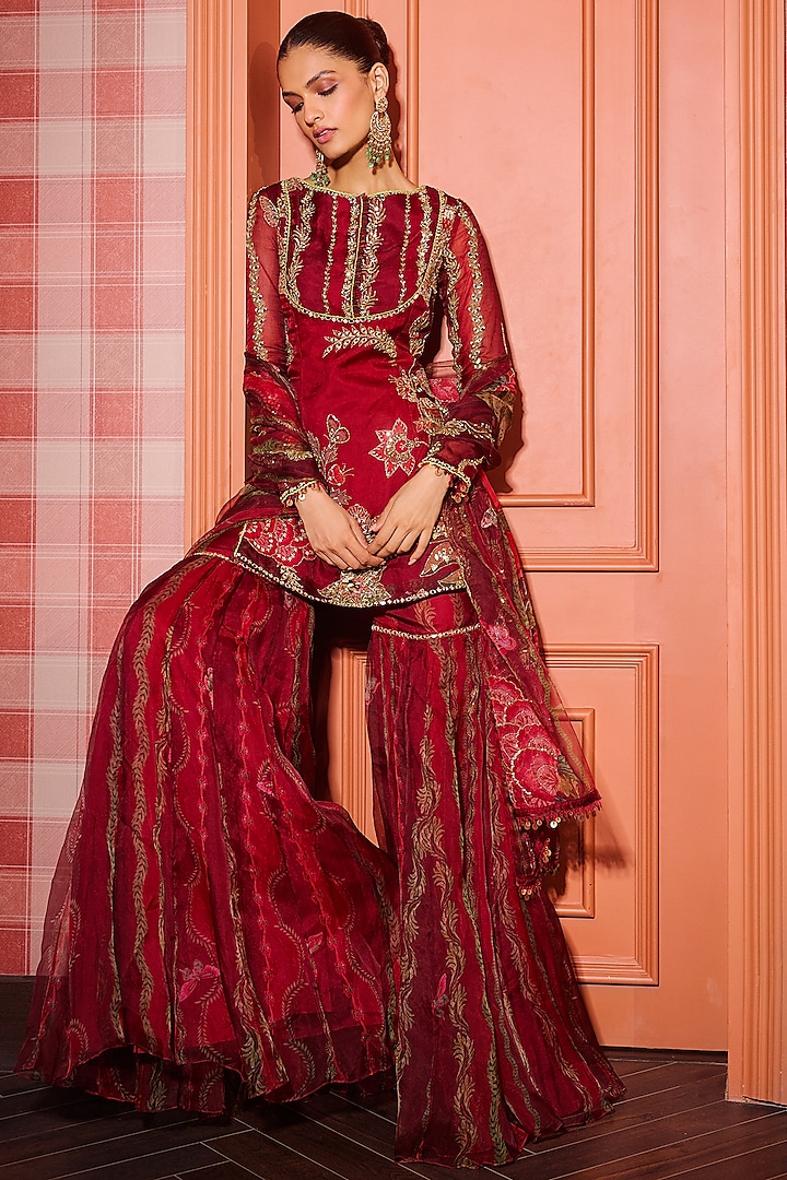 Sindoori Red Organza Gharara Set by Mahima Mahajan at Pernia's Pop Up Shop