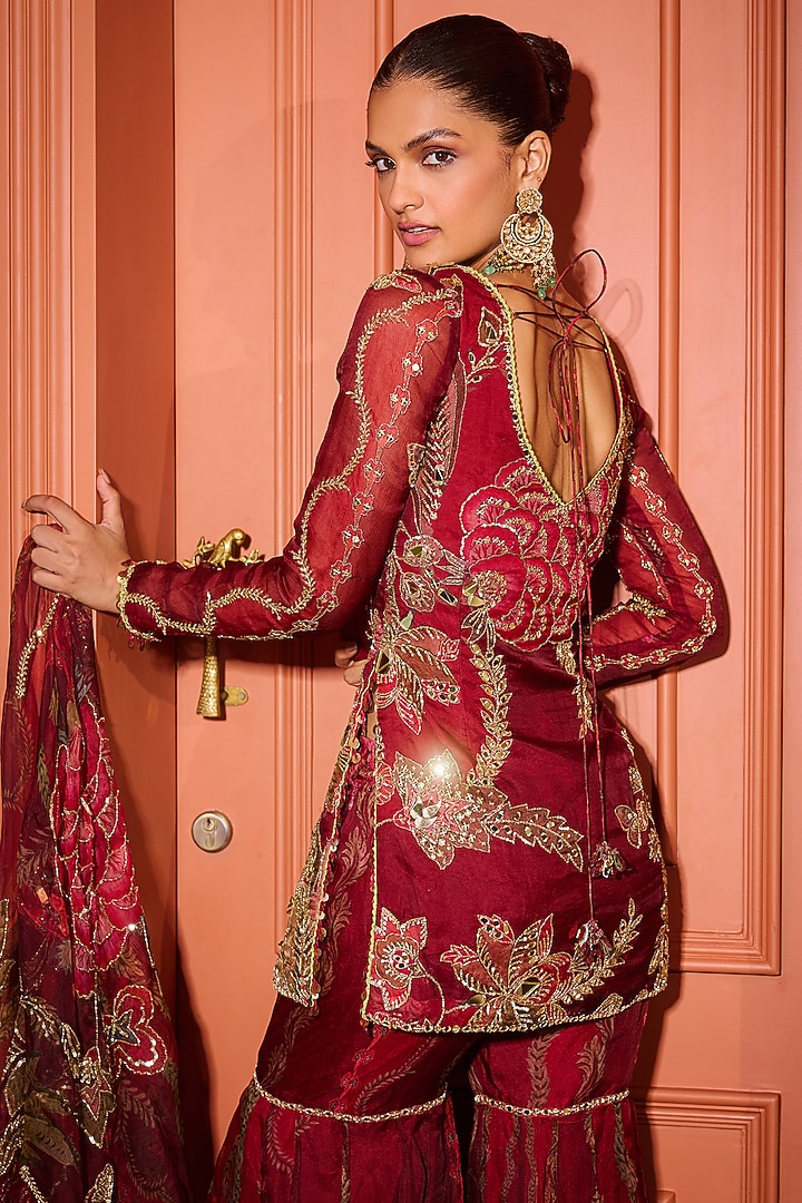 Sindoori Red Organza Gharara Set by Mahima Mahajan at Pernia's Pop Up Shop
