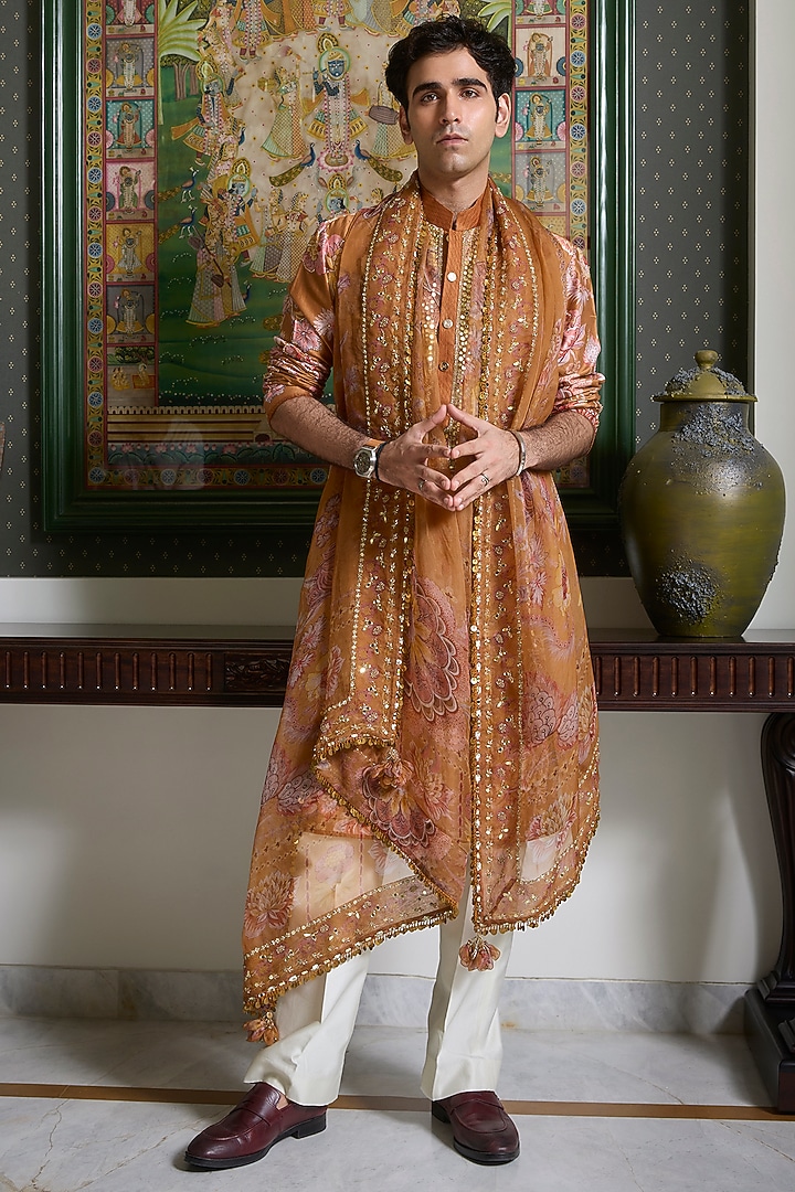 Chandan Yellow Silk Chanderi Embroidered & Floral Printed Kurta Set by Mahima Mahajan Men at Pernia's Pop Up Shop