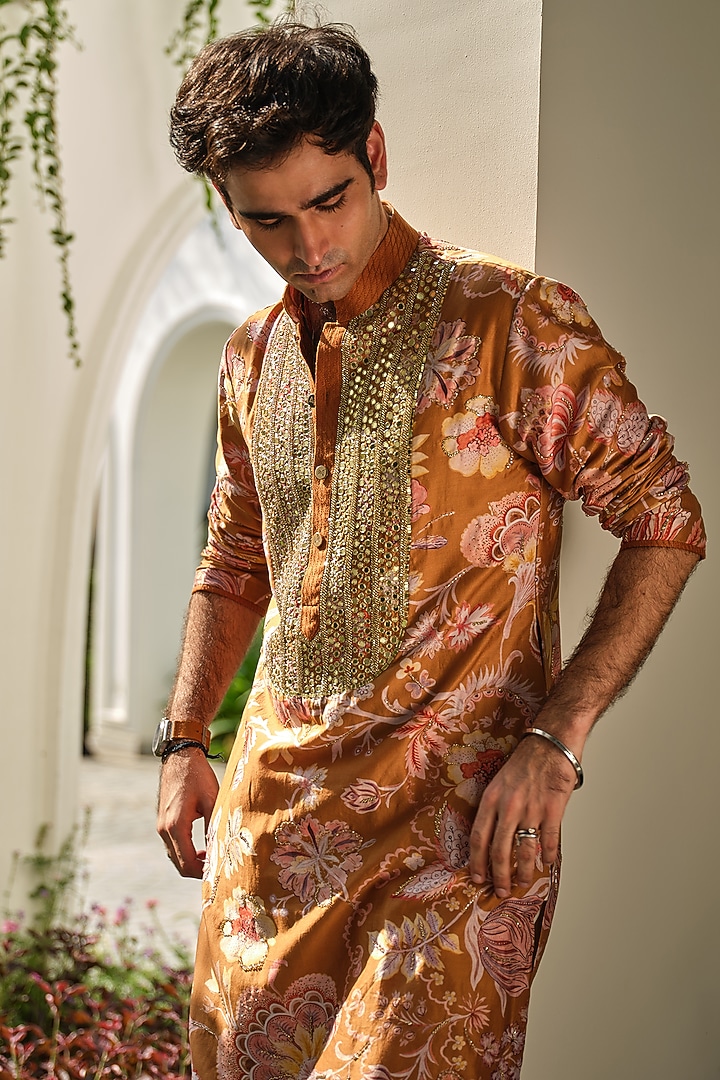 Chandan Yellow Silk Chanderi Embroidered & Floral Printed Kurta Set by Mahima Mahajan Men at Pernia's Pop Up Shop