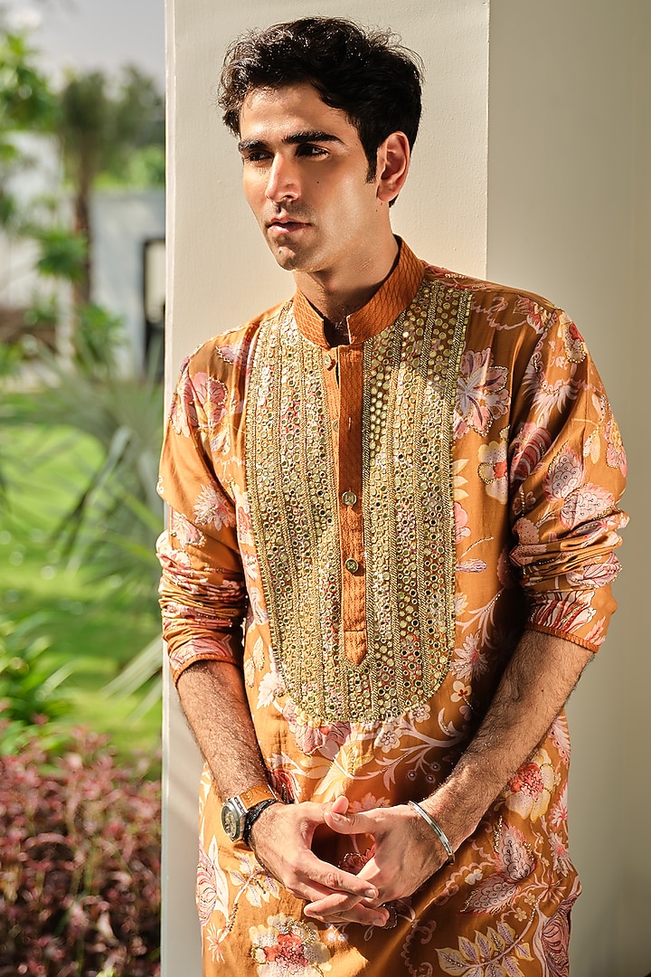 Chandan Yellow Silk Chanderi Embroidered & Floral Printed Kurta Set by Mahima Mahajan Men at Pernia's Pop Up Shop