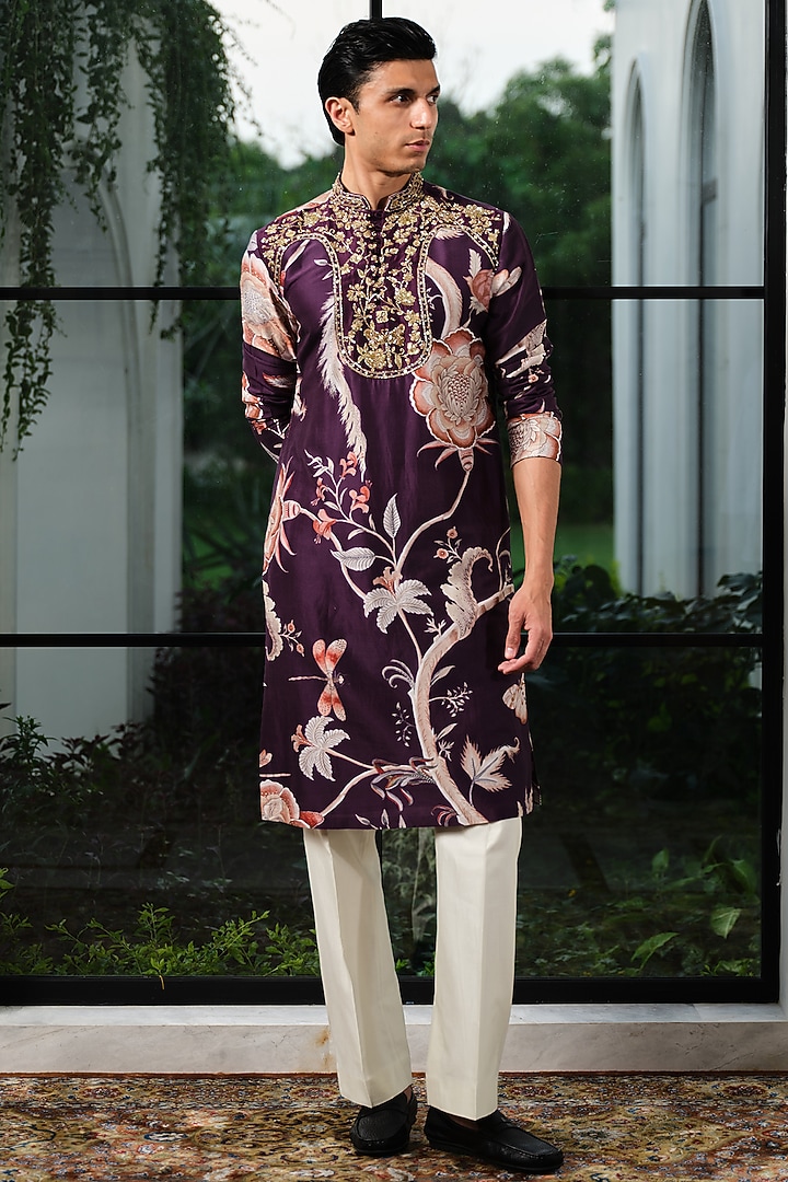 Jamun Purple Silk Chanderi Embroidered Kurta Set by Mahima Mahajan Men at Pernia's Pop Up Shop