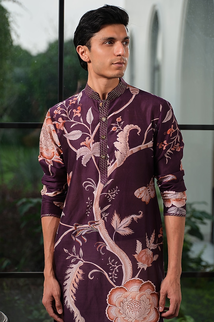Jamun Purple Silk Chanderi Floral Motifs Kurta Set by Mahima Mahajan Men at Pernia's Pop Up Shop