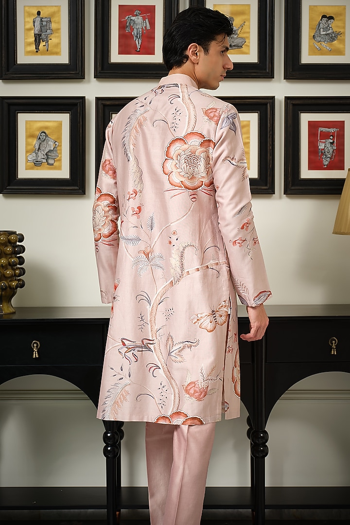 Melon Pink Silk Chanderi Printed & Embellished Kurta Set by Mahima Mahajan Men at Pernia's Pop Up Shop