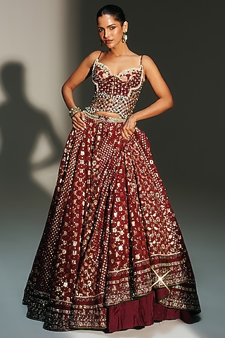 Sindoori Red Banarasi Silk Chanderi Hand Embroidered Lehenga Set by Mahima Mahajan
