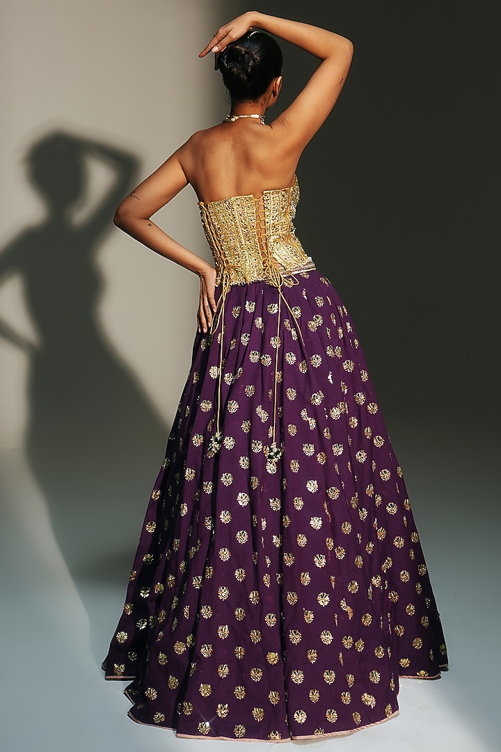 Grapevine Banarasi Silk Chanderi Hand Embroidered Bridal Lehenga Set by Mahima Mahajan at Pernia's Pop Up Shop