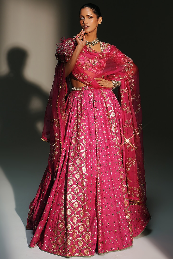Rani Pink Banarasi Silk Chanderi Hand Embroidered Bridal Lehenga Set by Mahima Mahajan at Pernia's Pop Up Shop