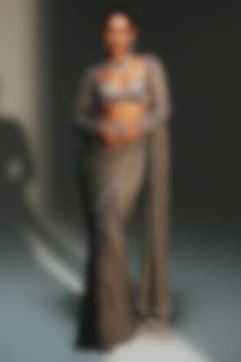 Platinum Banarasi Silk Chanderi Pre-Draped Reception Saree Set by Mahima Mahajan at Pernia's Pop Up Shop