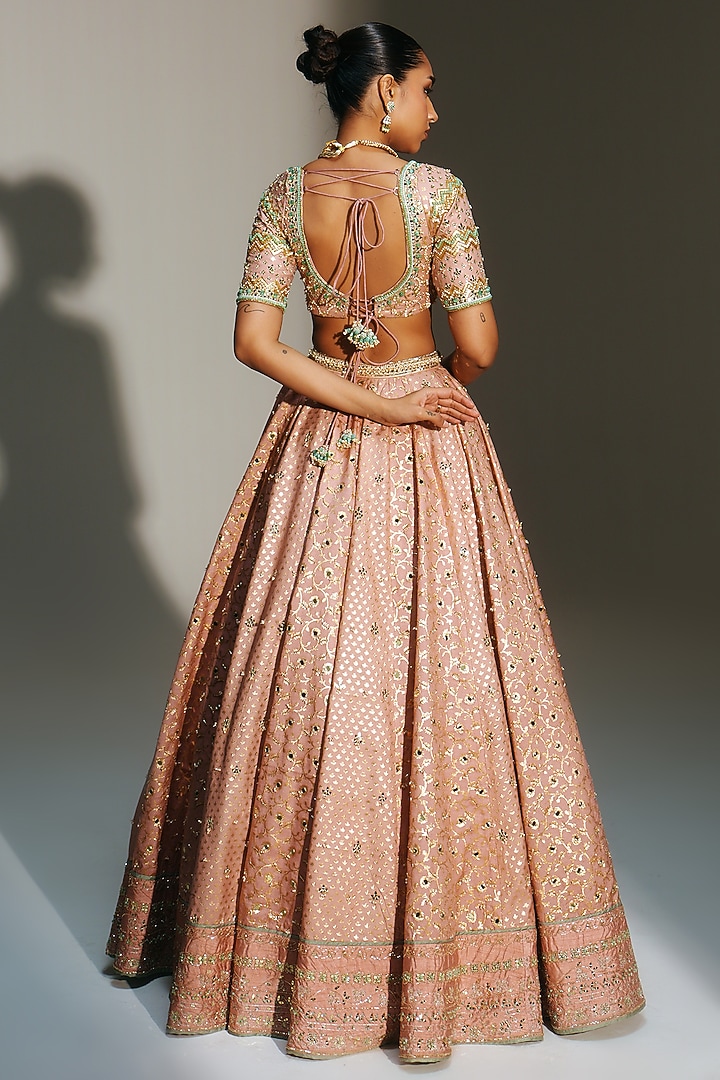 Blush Pink Banarasi Silk Chanderi Hand Embroidered Bridal Lehenga Set by Mahima Mahajan at Pernia's Pop Up Shop