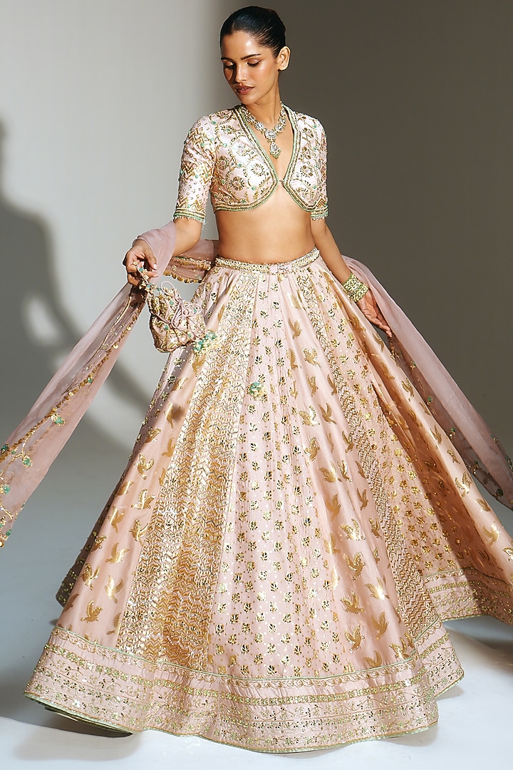 Blush Pink Banarasi Silk Chanderi Hand Embroidered Bridal Lehenga Set by Mahima Mahajan at Pernia's Pop Up Shop