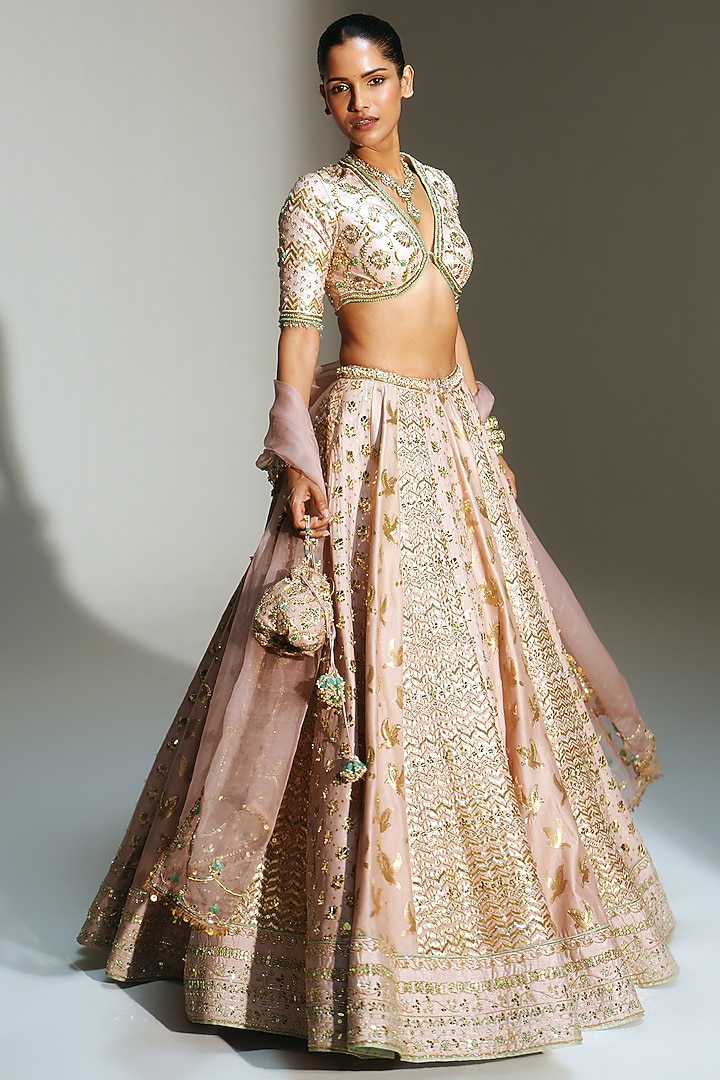 Blush Pink Banarasi Silk Chanderi Hand Embroidered Bridal Lehenga Set by Mahima Mahajan at Pernia's Pop Up Shop
