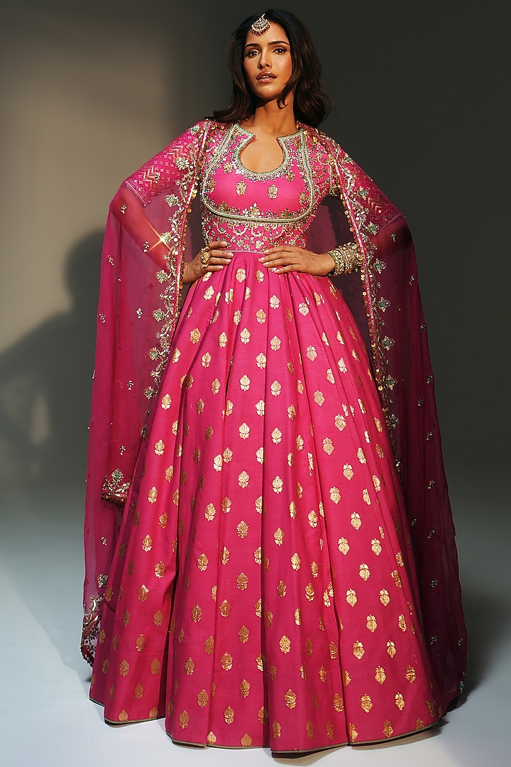 Rani Pink Banarasi Silk Chanderi Hand Embroidered Bridal Anarkali Set by Mahima Mahajan at Pernia's Pop Up Shop