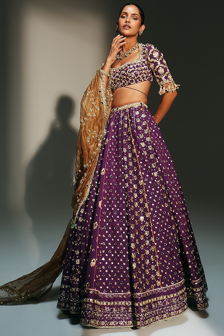 Grapevine Banarasi Silk Chanderi Hand Embroidered Bridal Lehenga Set by Mahima Mahajan at Pernia's Pop Up Shop