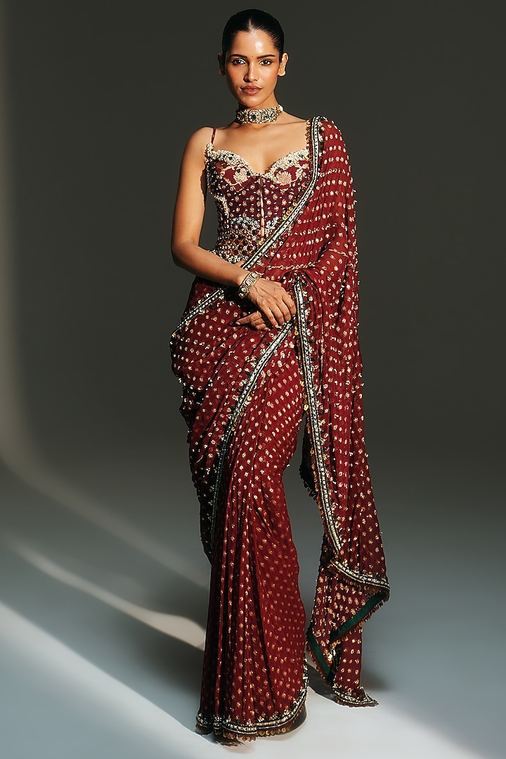 Sindoori Red Banarasi Georgette Embroidered Pre-Draped Reception Saree Set by Mahima Mahajan at Pernia's Pop Up Shop