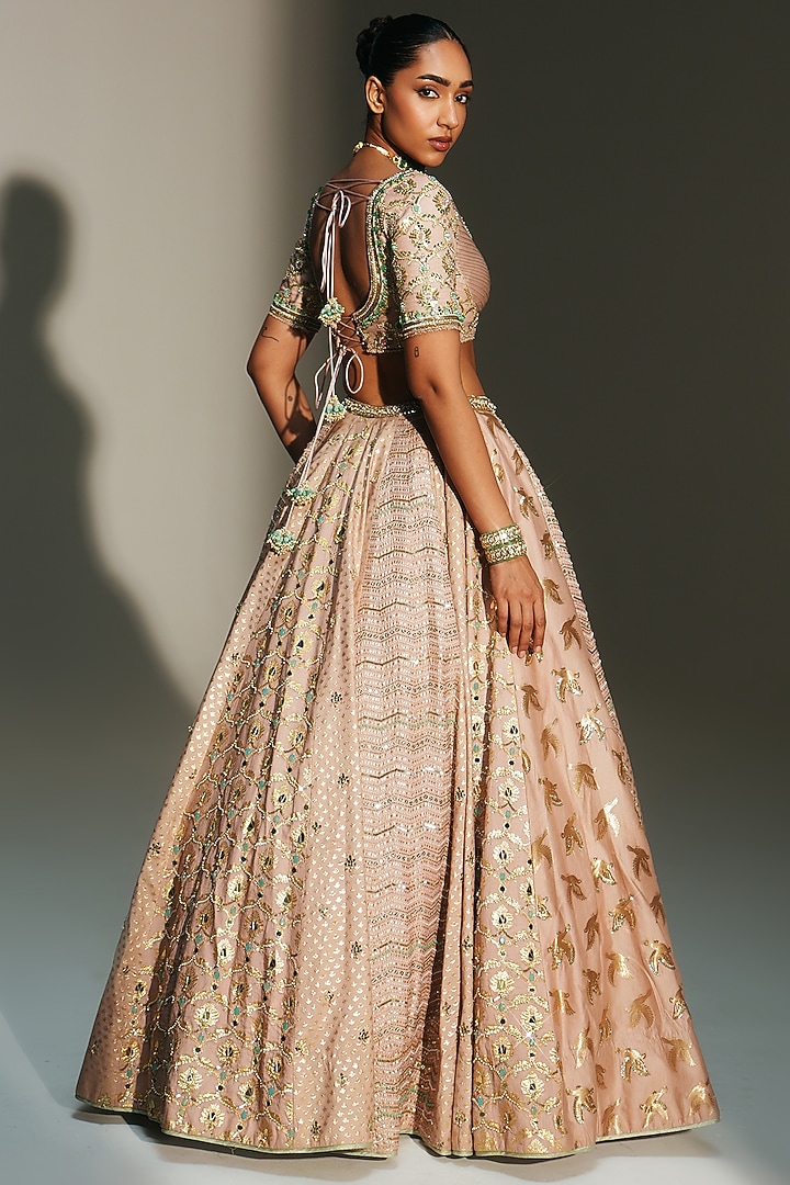 Blush Pink Banarasi Silk Chanderi Hand Embroidered Wedding Lehenga Set by Mahima Mahajan at Pernia's Pop Up Shop