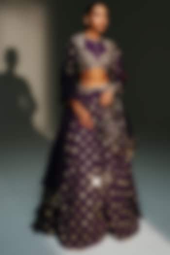 Grapevine Banarasi Silk Chanderi Hand Embroidered Bridal Lehenga Set by Mahima Mahajan at Pernia's Pop Up Shop