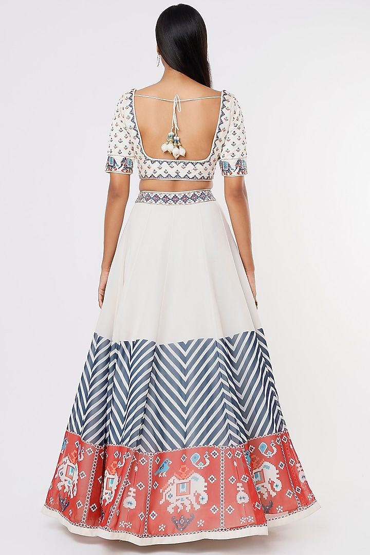 White Printed Lehenga Set by Magic Mirror at Pernia's Pop Up Shop