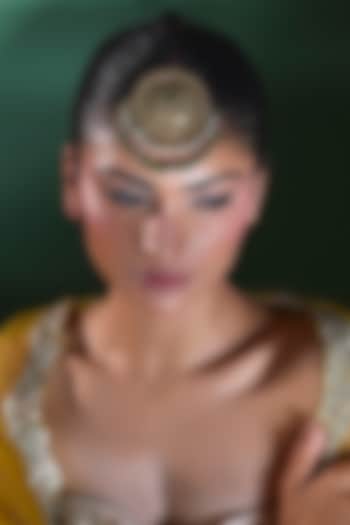 Gold Finish Emerald Stone Maang Tikka by Moh-Maya by Disha Khatri at Pernia's Pop Up Shop