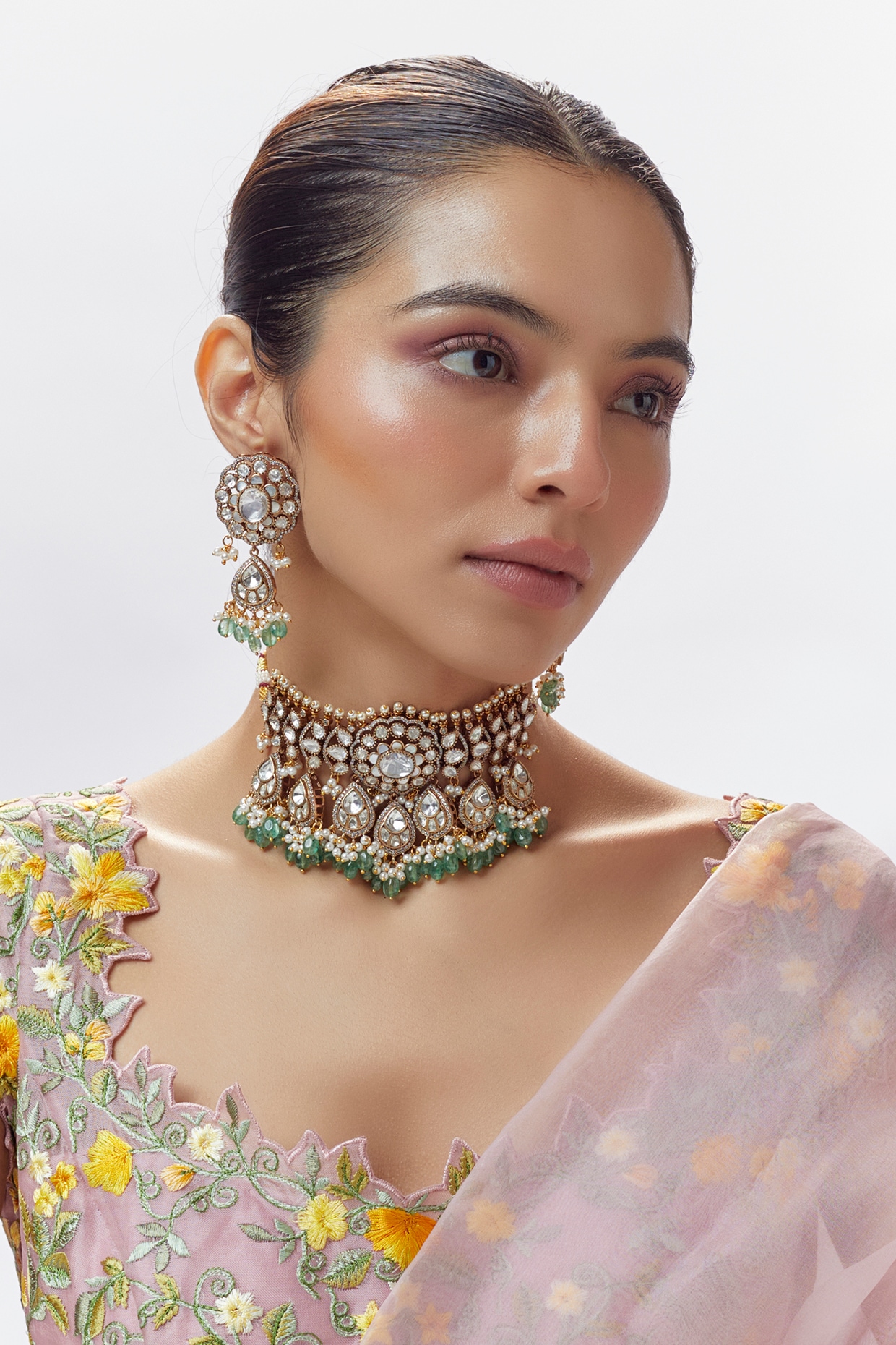 Simple necklace for lehenga clearance