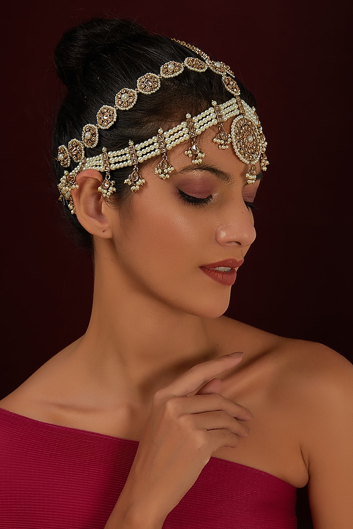 Gold Finish Kundan Polki & Pearl Mathapatti by Moh-Maya by Disha Khatri at Pernia's Pop Up Shop