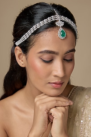 Silver Finish Emerald & Zircon Mathapatti by Moh-Maya by Disha Khatri