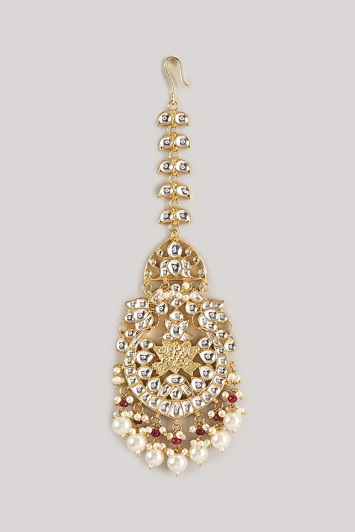 Gold Finish Kundan Polki & Beaded Maangtikka by Moh-Maya by Disha Khatri at Pernia's Pop Up Shop