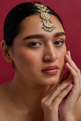 Gold Finish Green Meenakari Maang Tikka by Moh-Maya by Disha Khatri