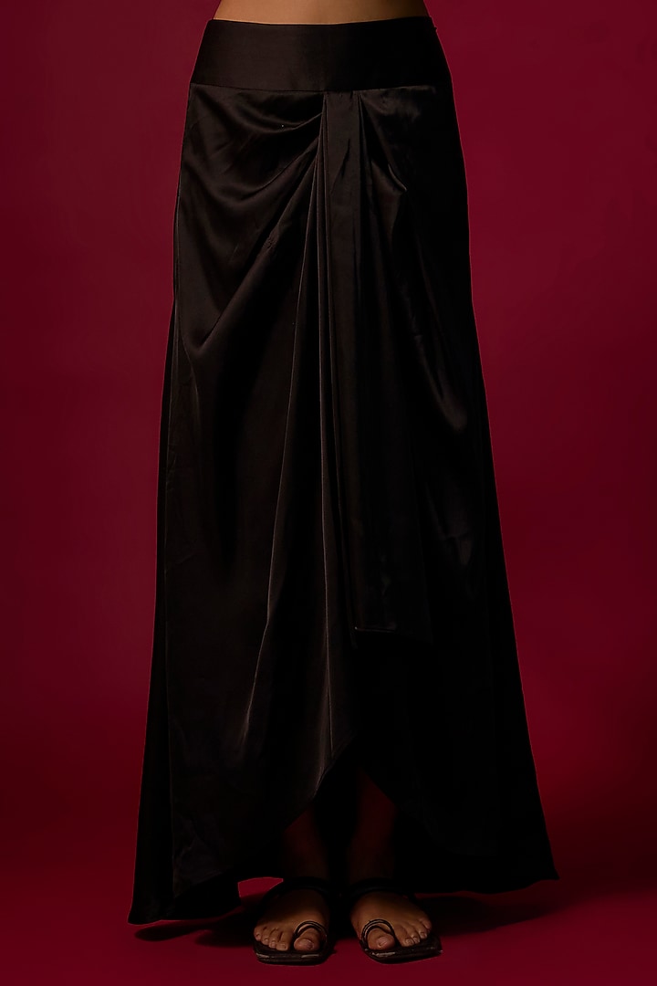 Black Satin Draped Skirt Wedding Saree Set by Mehak Murpana at Pernia's Pop Up Shop