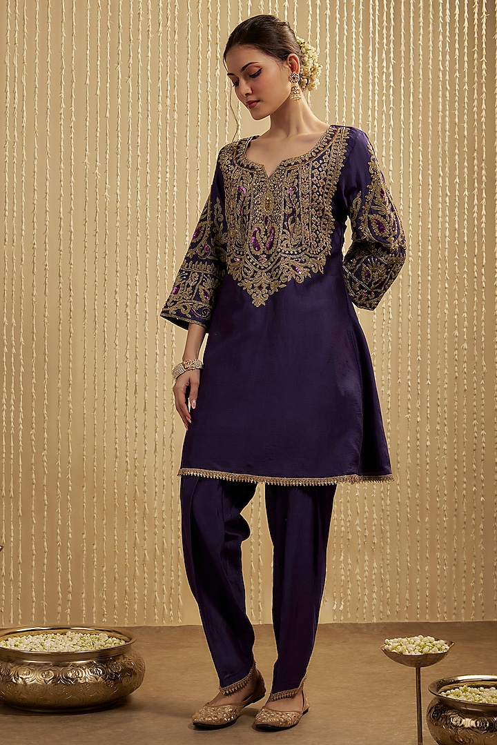 Purple Silk Chanderi Embroidered Kurta Set by Mehak Murpana at Pernia's Pop Up Shop