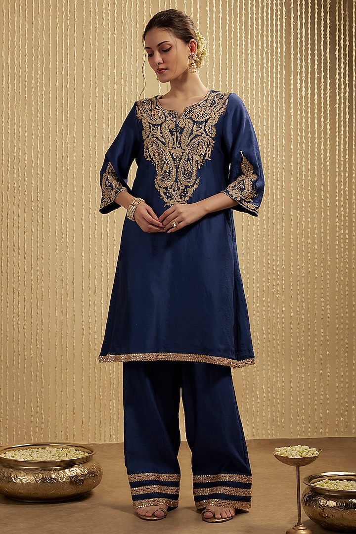 Royal Blue Silk Chanderi Embroidered Kurta Set by Mehak Murpana at Pernia's Pop Up Shop