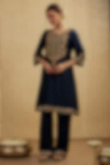 Navy Blue Silk Chanderi Embroidered Kurta Set by Mehak Murpana at Pernia's Pop Up Shop