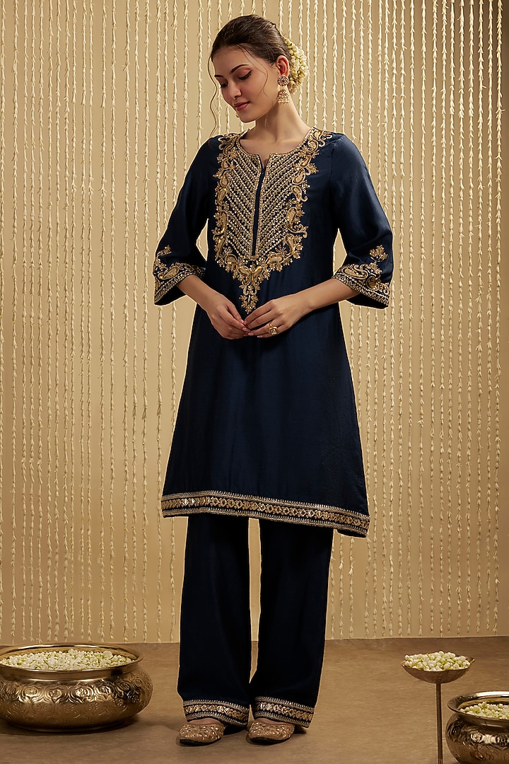 Navy Blue Silk Chanderi Embroidered Kurta Set by Mehak Murpana at Pernia's Pop Up Shop