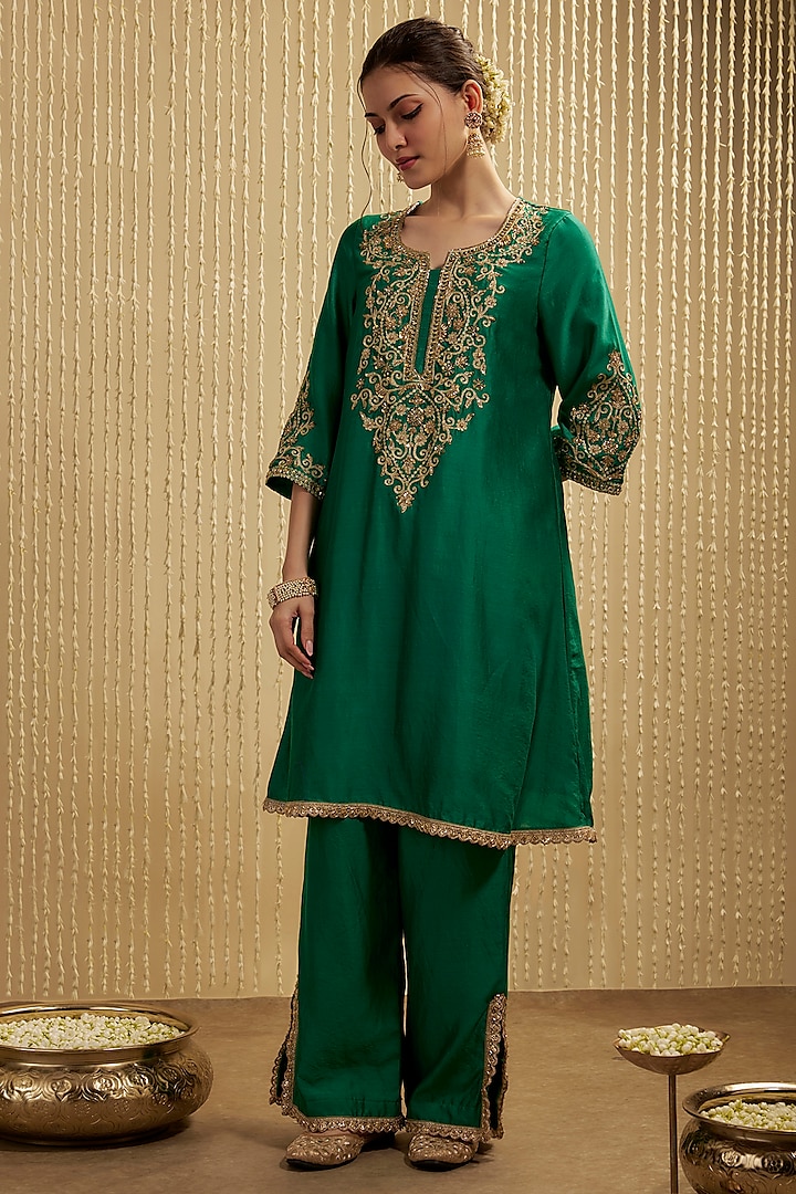 Peacock Green Silk Chanderi Embroidered Kurta Set by Mehak Murpana at Pernia's Pop Up Shop